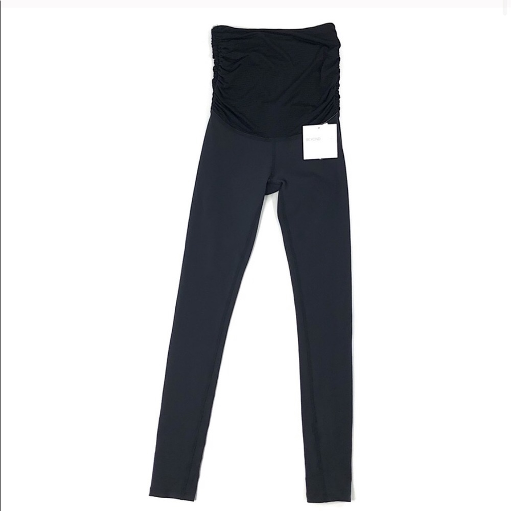 Beyond Yoga Beyond the Bump Black Leggings 🖤